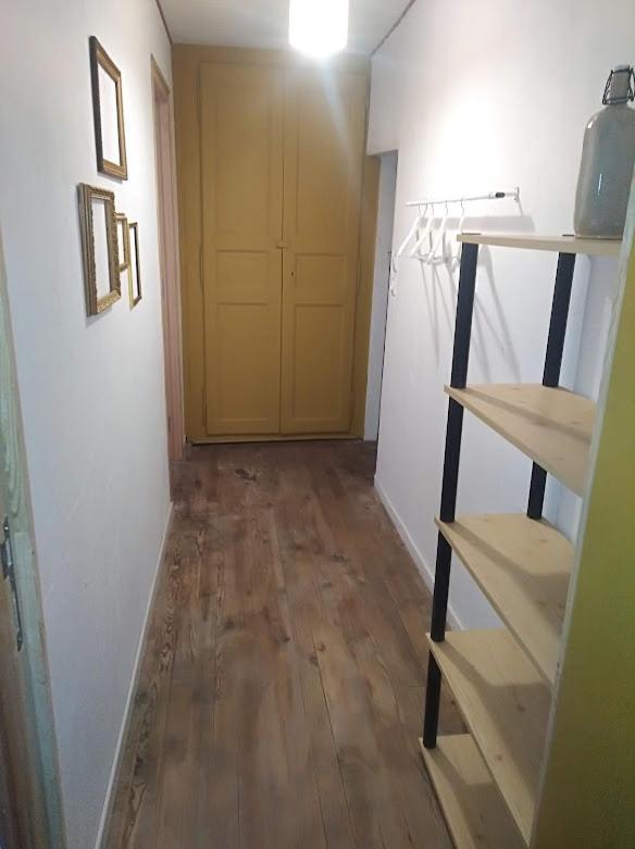 Appartement Cozy Dans Maison Privee Tauves Kültér fotó